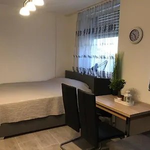  Apartment 77 Deutschland