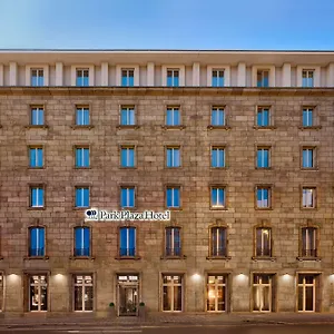 Park Plaza Отель