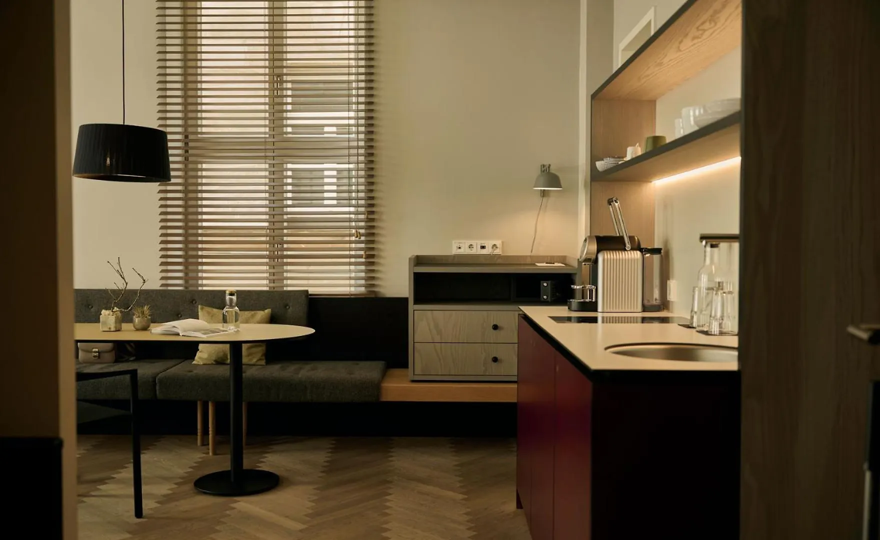 ****  Melter Hotel & Apartments - A Neighborhood Hotel Norimberk Německo